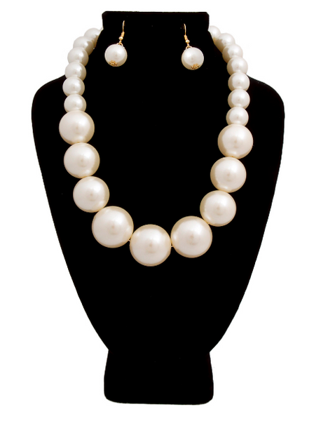 Pearl Necklace Set